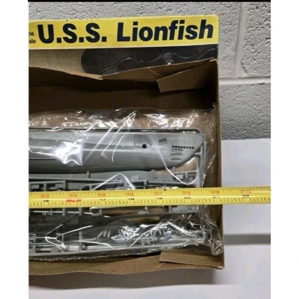 Revell U.S.S. Lionfish WWII Submarine Model Kit 1:180 Scale Unassembled